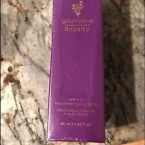 Rose water toner spray